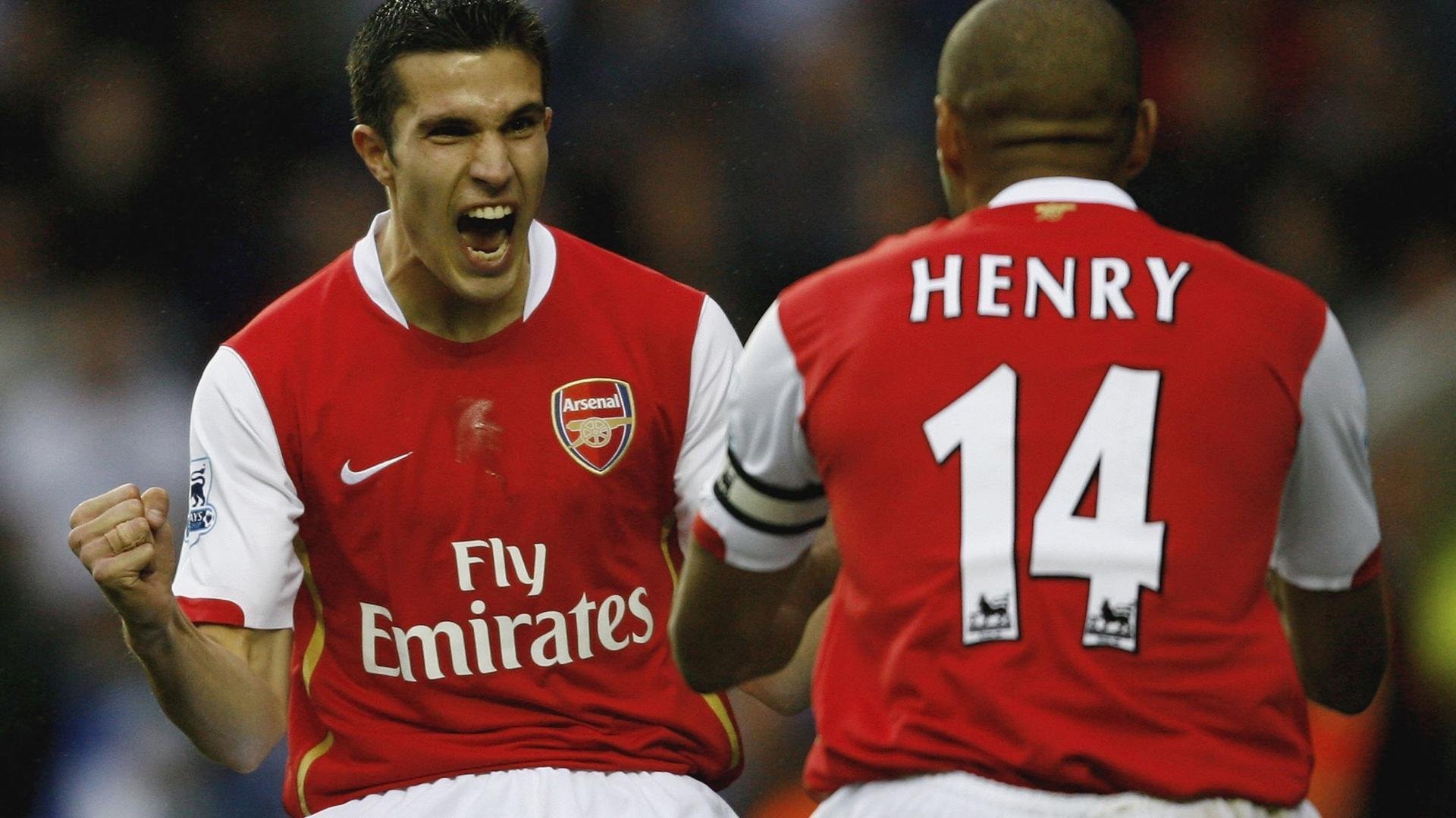 禁区传切配合中的默契建立方式,禁区内传递球有越位吗